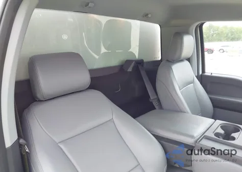 2023 Ford F-150 Xl z USA, uszkodzony, nr VIN 1FTMF1C52PKF59870